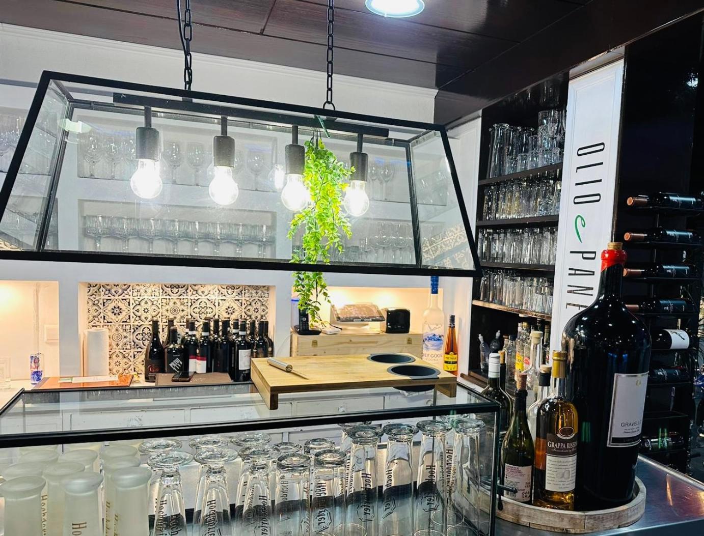 Hotel & Restaurant Olio E Pane เอนซ์เคลิสแทร์เลอ ภายนอก รูปภาพ